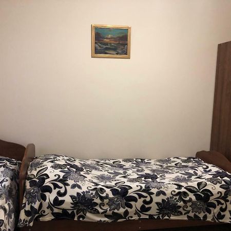 Guest House Nadia Sukhumi Exterior foto